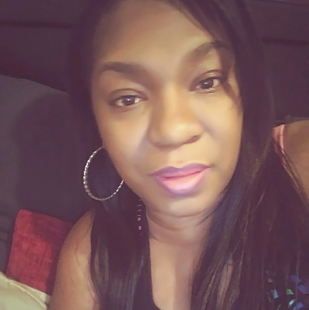 Meet your Posher, Tenisha